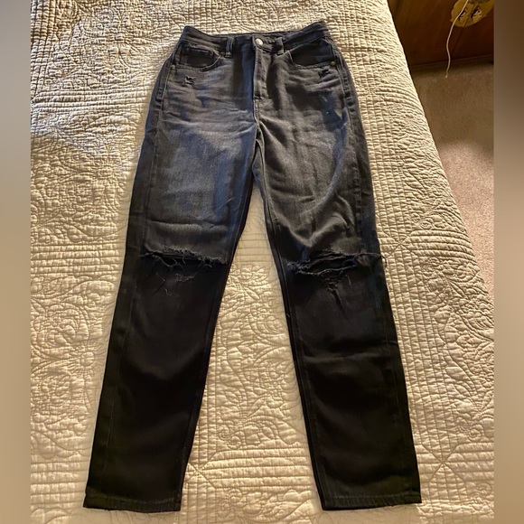 American Eagle Black Mom Jeans Size 2 - Picture 7 of 13